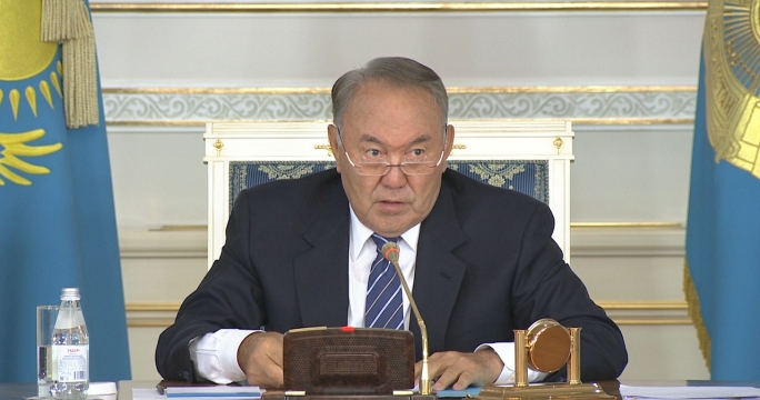 Назарбаев: Мы все должны хорошо работать