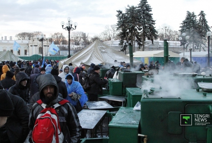 У них также была налажена работа полевой кухни. ©Владимир Прокопенко