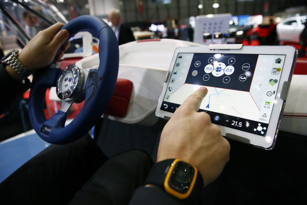 Segula оборудовала свой автомобиль виртуальной реальностью. © REUTERS