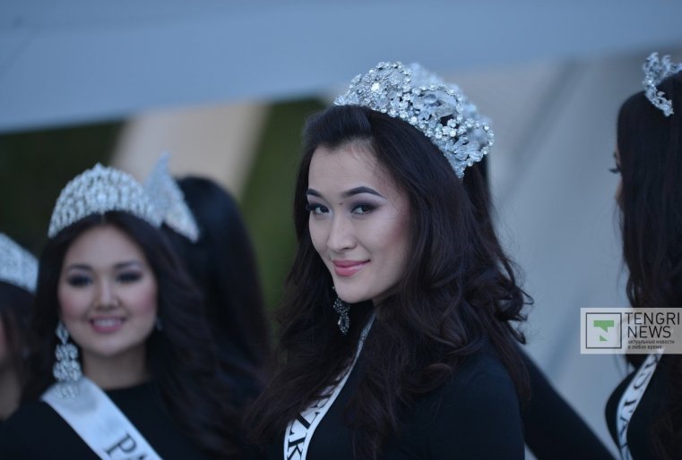 Призовой фонд "Мисс Казахстан-2015" составляет пять миллионов тенге.