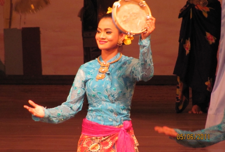 Народные тайские танцы можно посмотреть в каждом театре. ©Динара Муратова