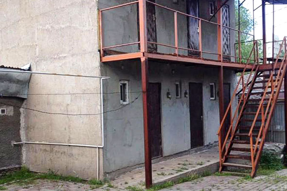 7 самых недорогих домов Алматы с действующим бизнесом