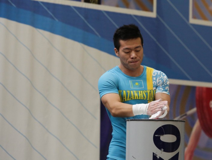 В Рио без фаворитов: 8 казахстанских штангистов допущены к Олимпиаде