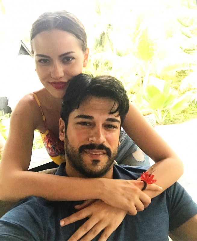 Самая красивая пара турецкого кино отправилась во второй медовый месяц