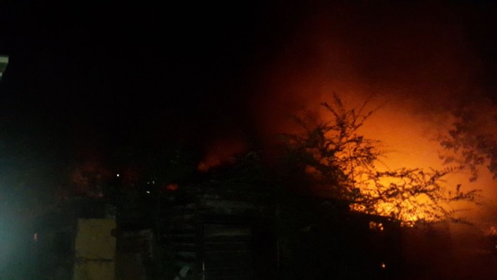 Крупный пожар произошел в центре Алматы