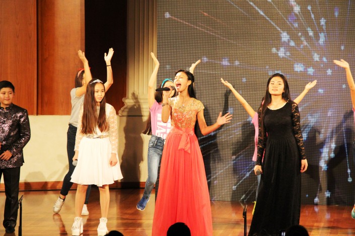 60 одаренных подростков со всего Казахстана выступили в "Астана Опера"