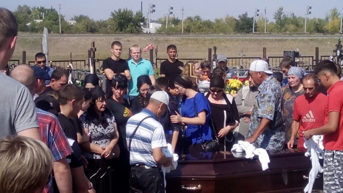 В Карагандинской области простились с погибшими на шахте "Казахстанская"