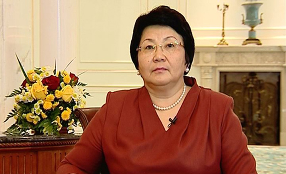 Роза Отунбаева. Кадр из архива Tengrinews.kz