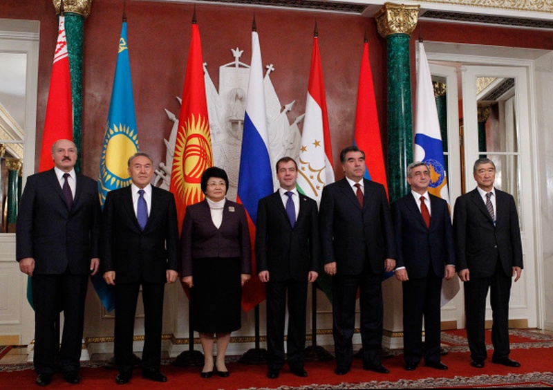 Расширенное заседание глав государств ЕврАзЭС. Фото РИА Новости