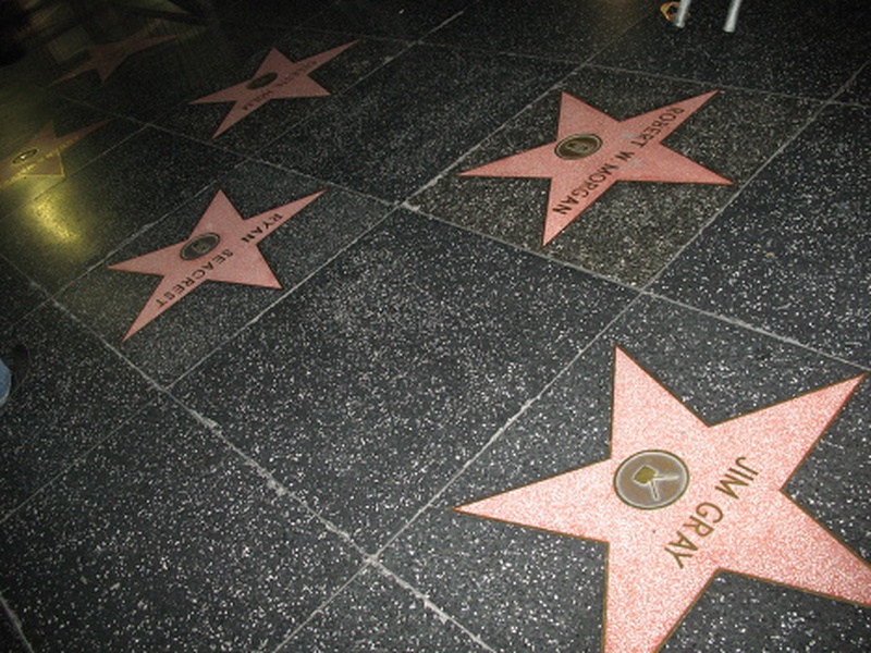 "Аллея Славы" или "бульвар звезд" (Walk of Fame) в Голливуде. Фото РИА Новости