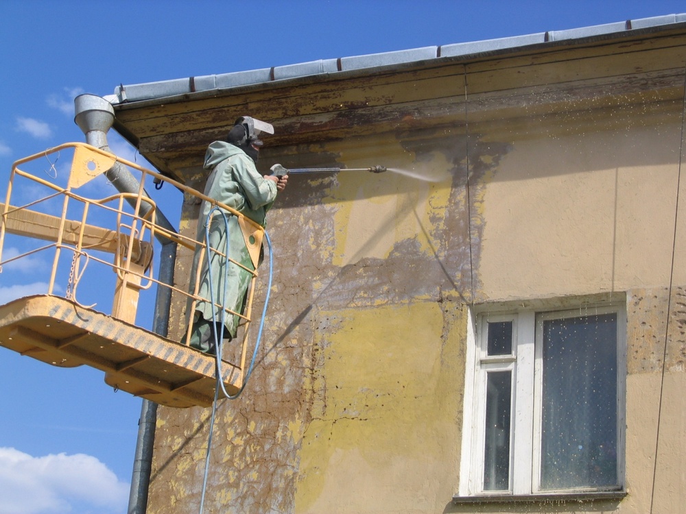 Ремонтные работы. Фото с сайта novostivl.ru
