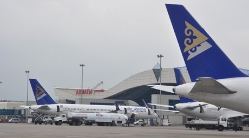 Самолеты авиакомпании Эйр Астана в аэропорту Алматы. Фото с сайта vesti.kz.