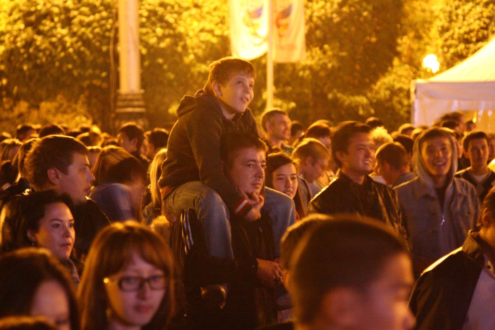 На празднование Дня города на площадь "Астана" пришли около 30 тысяч человек