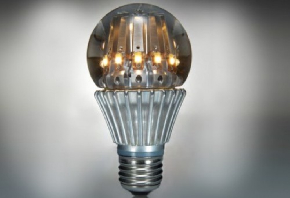 Образец светодиодной лампы с жидкостным охлаждением. Фото с сайта therisinghollywood.com