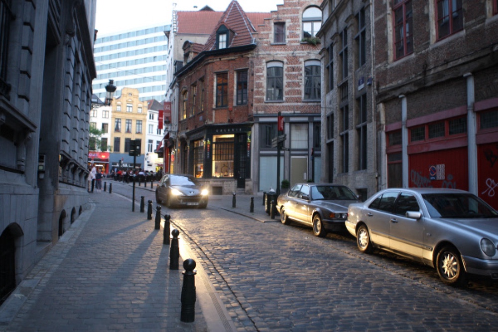 На одной из улиц столицы Бельгии -Брюсселя. Фото РИА Новости