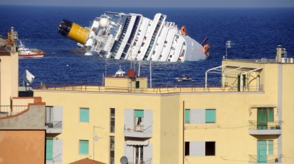 Costa Concordia. Фото REUTERS/STRINGER Italy_costa©