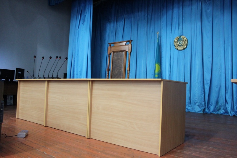 Зал судебных заседаний в Актау по беспорядкам в Жанаозене. Фото ©Индира Мырзабаева