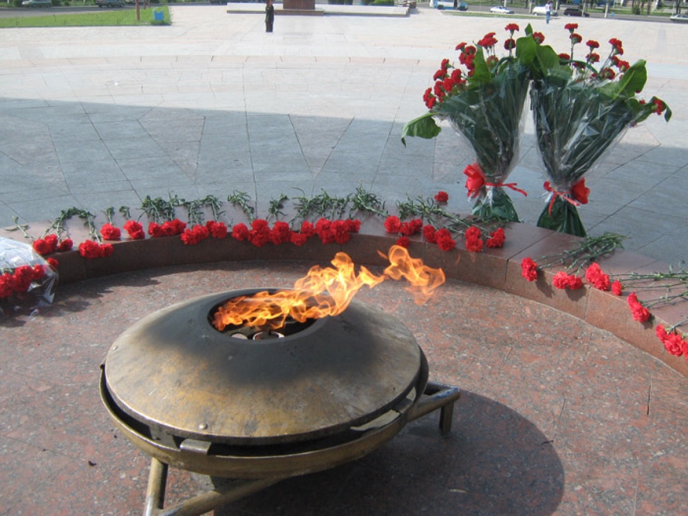  Вечный огонь на Площади Победы, г. Бишкек. Фото с сайта kgz.rs.gov.ru