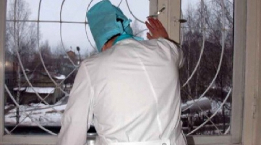 Медицинский работник. Фото из архива Tengrinews.kz