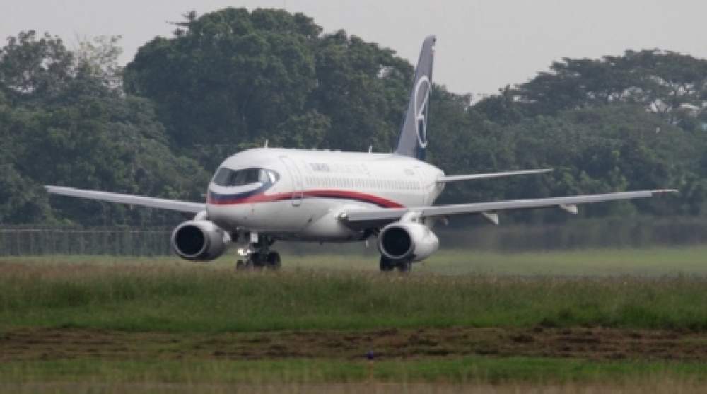  Superjet-100 в аэропорту Джакарты перед демонстрационным полетом. Фото Александр Ковалев/РИА Новости©