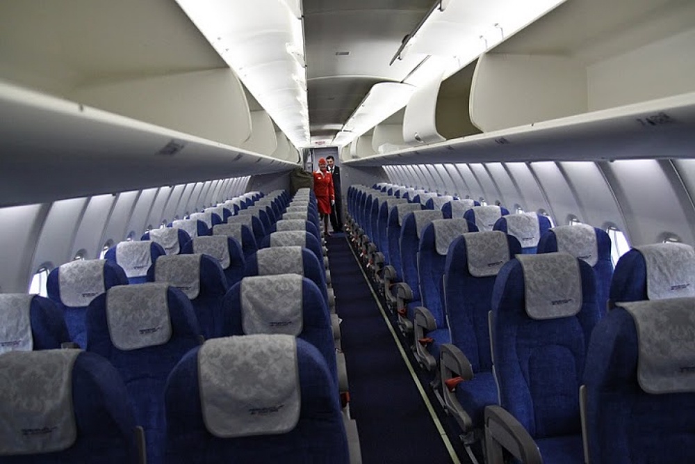 В салоне самолета SSJ-100. Фото с сайта yaplakal.com