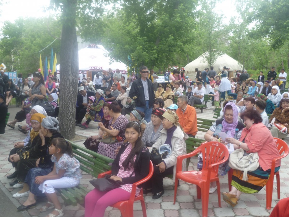 Празднование "Қымыз мұрындық" в Павлодаре. Фото ©Tengrinews.kz