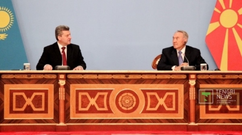 Нурсултан Назарбаев и Георге Иванов. Фото ©Даниал Окасов