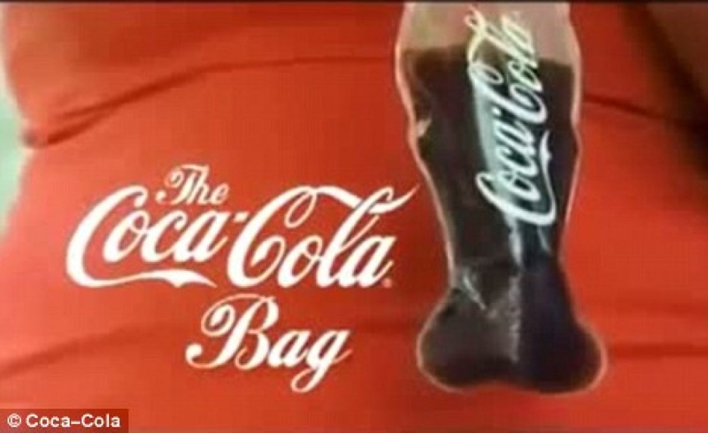 Стоп-кадр из рекламного ролика Coca-cola.
