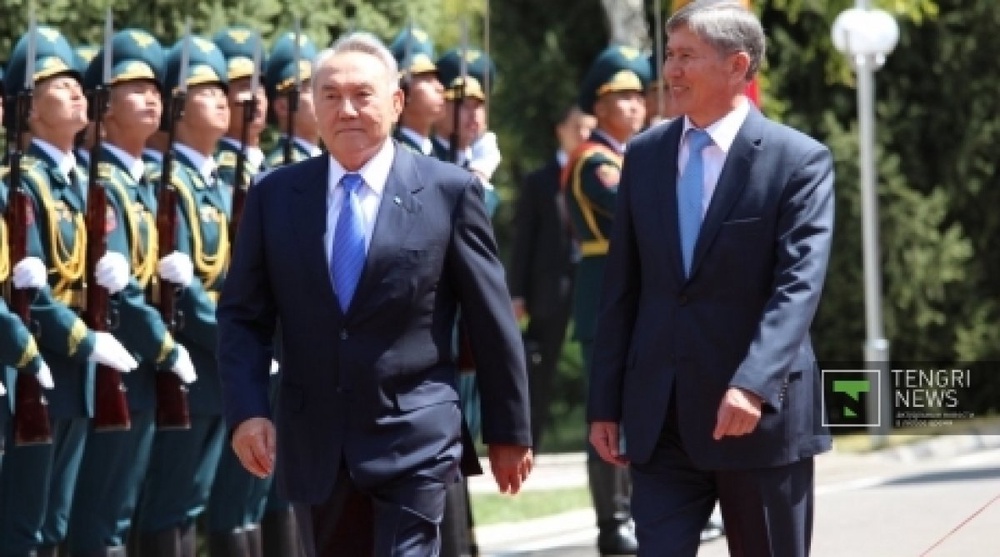 Нурсултан Назарбаев и Алмазбек Атамбаев. Фото Дмитрий Хегай©
