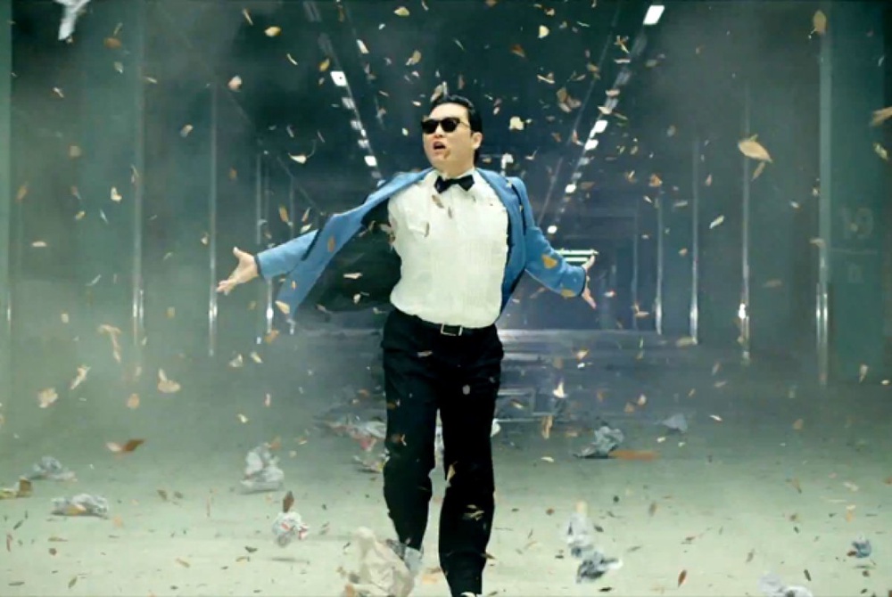 Скриншот клипа Gangnam Style