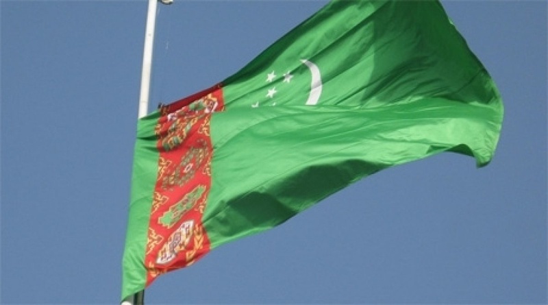 Государственный флаг Туркменистана. Фото из архива Tengrinews.kz
