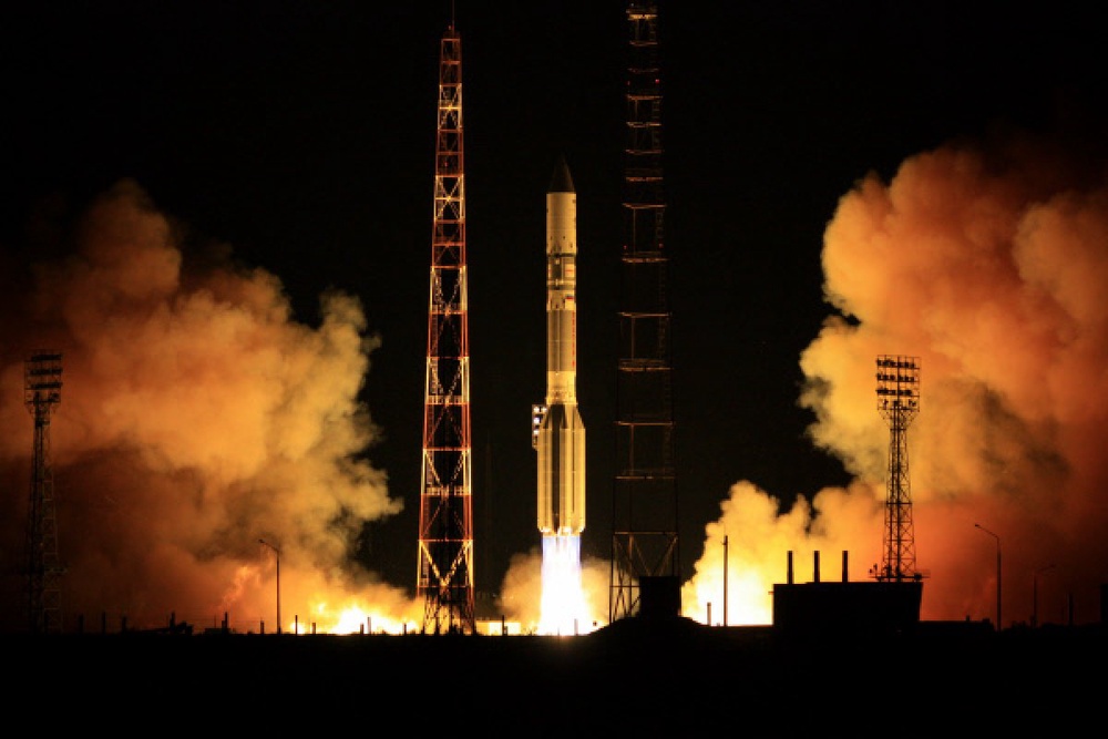 Запуск ракеты "Протон-М". Фото РИА Новости©