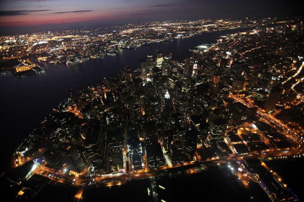 Ночной Манхэттен. Фото с сайта kucg.net