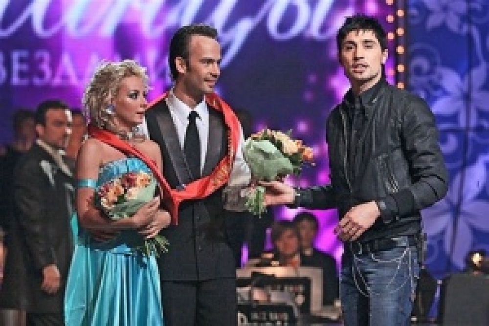 Антон Ковалев вместе с Дарьей Сагаловой. Фото с сайта newsfiber.com