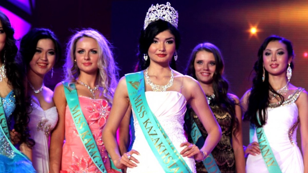 Победительница "Мисс Казахстан 2012" Жазира Нуримбетова. Фото Даниал Окасов 