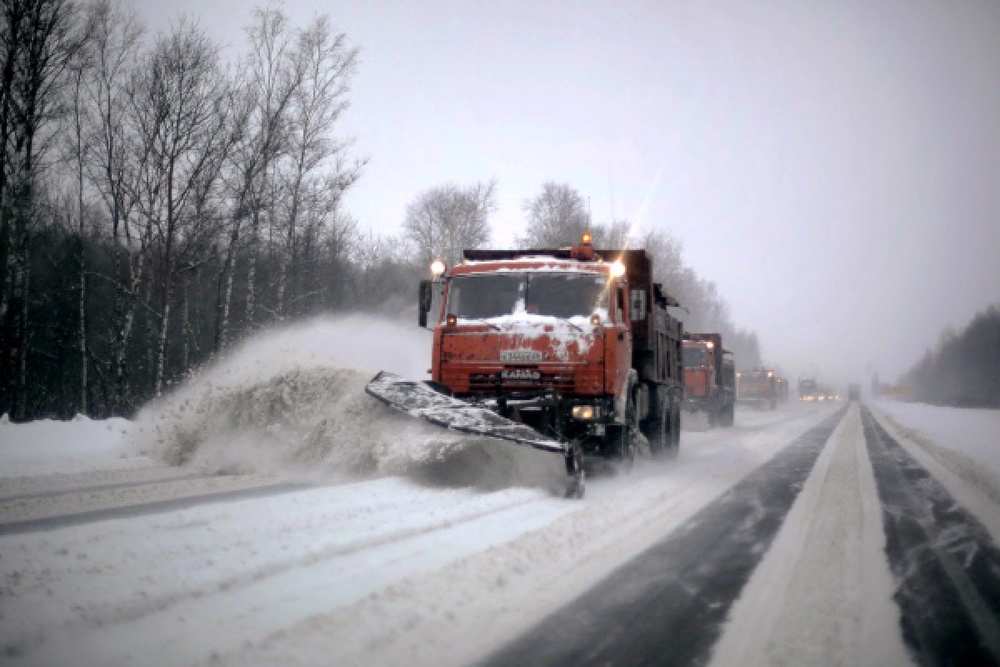 Снегоуборочная техника на трассе. Фото РИА Новости©