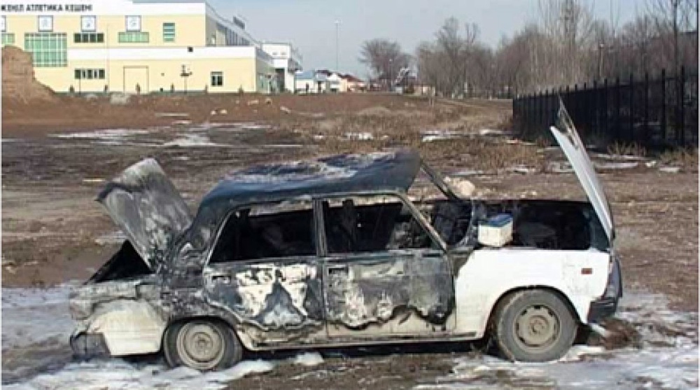 Сгоревший автомобиль. Фото ©<a href="http://otyrar.kz" target="_blank">otyrar.kz</a>