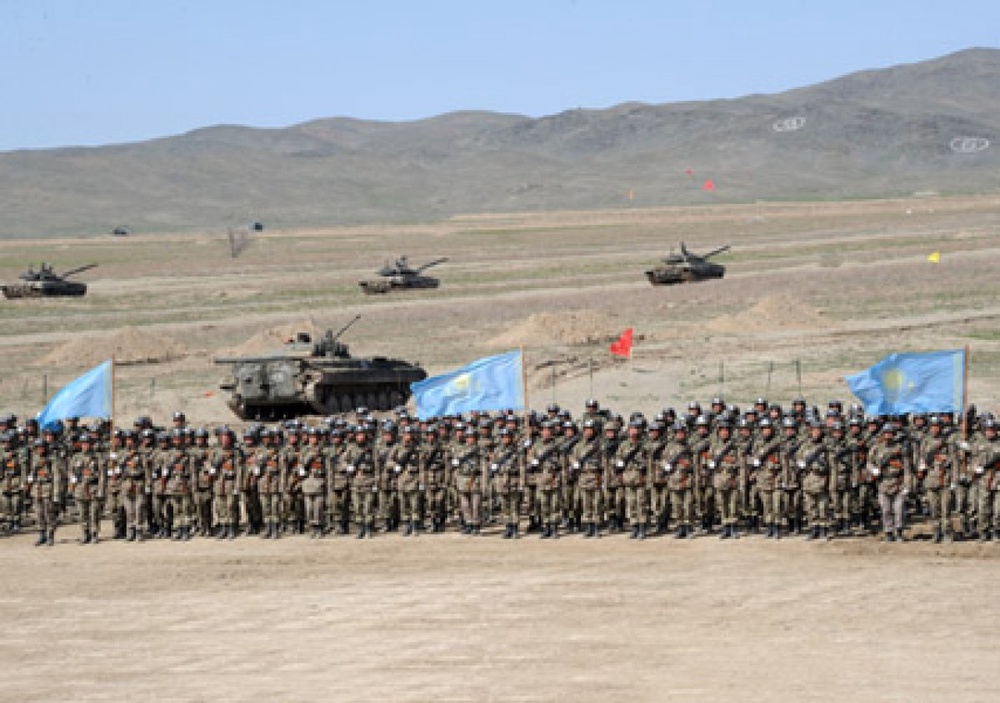 Подготовка к военному параду на 40-й военной базе "Отар". Фото МО РК©