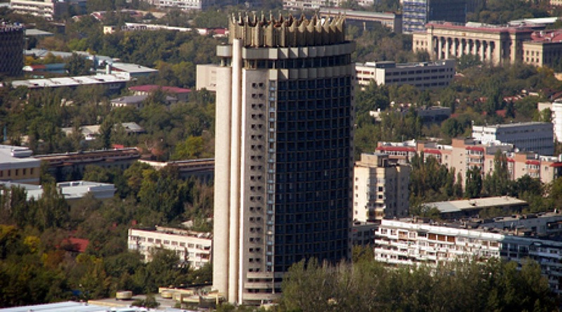 Гостиница "Казахстан" в Алматы. Фото с сайта almaty.kz