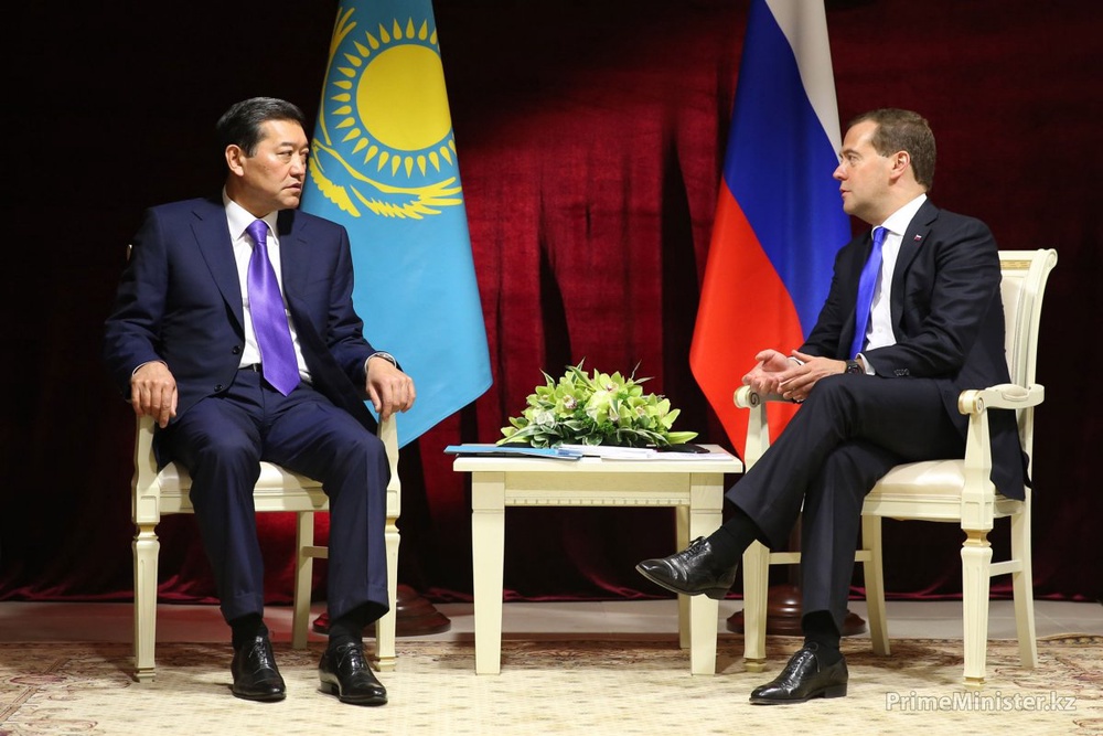Серик Ахметов и Дмитрий Медведев. Фото c cайта Primeminister.kz