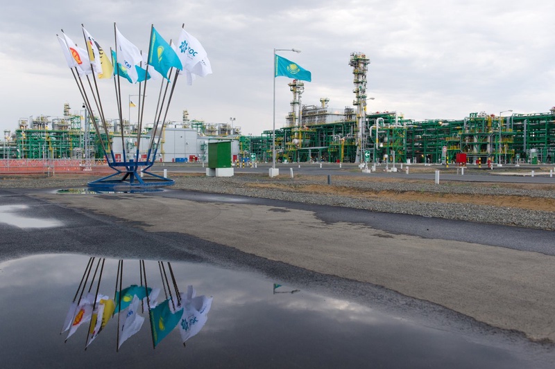 Нефтеперерабатывающий завод на месторождении Кашаган. Фото ©REUTERS