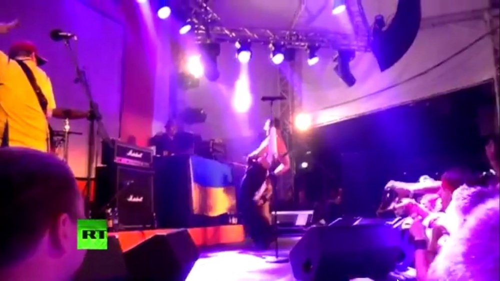 Джаред Хасселхофф на концерте в Киеве. Кадр телеканала Russia Today