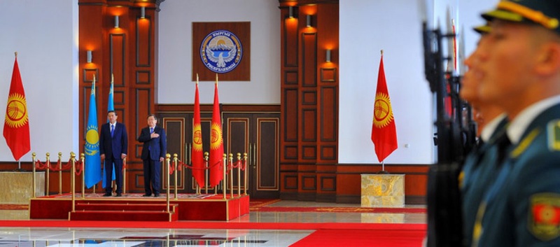 Серик Ахметов прибыл с официальным визитом в Кыргызстан. Фото ©ПС Правительства КР