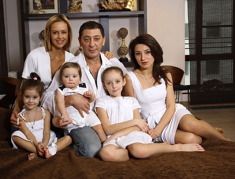 Григорий Лепс с женой и детьми. Фото grigoryleps.ru