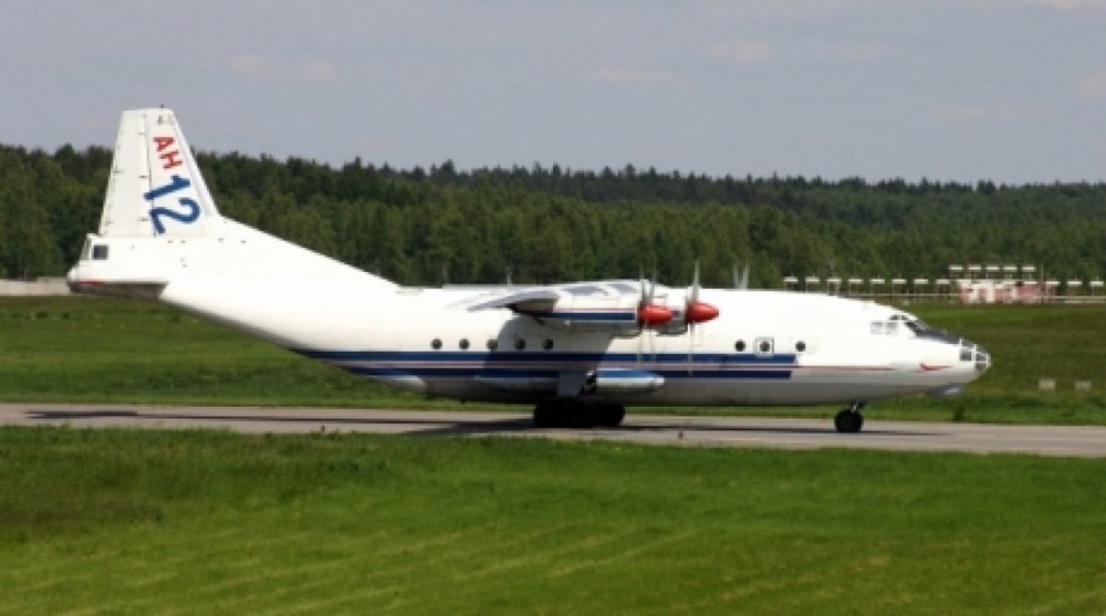 Транспортный самолет Ан-12. ©РИА НОВОСТИ