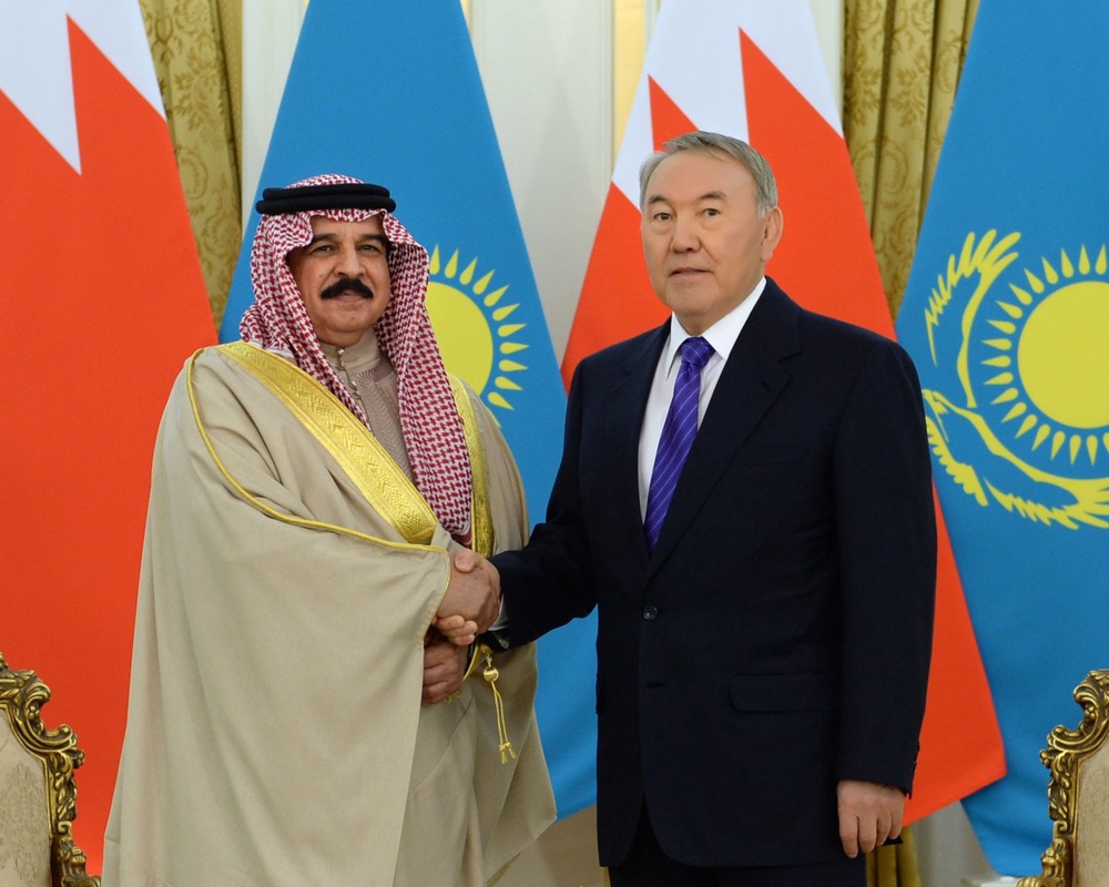 Нурсултан Назарбаев и шейх Королевства Бахрейн Хамад ибн Иса аль-Халиф. Фото с сайта akorda.kz