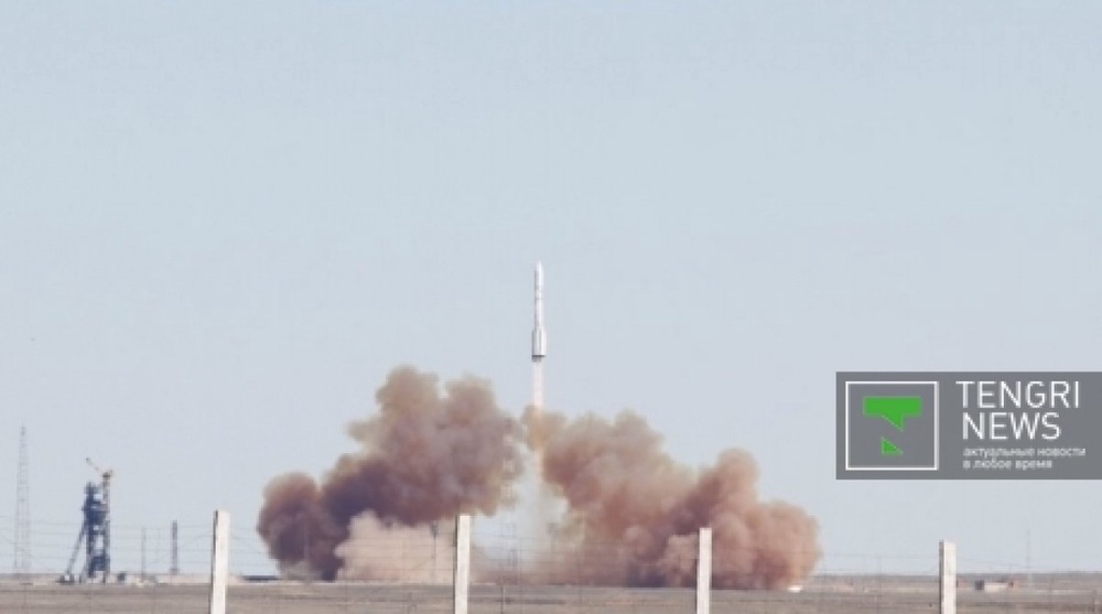 Запуск ракеты-носителя "Протон-М". ©Дмитрий Хегай