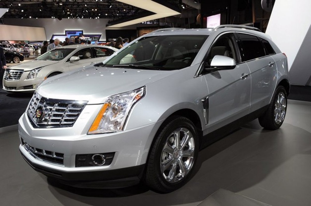 Cadillac SRX. Фото: autoblog.com