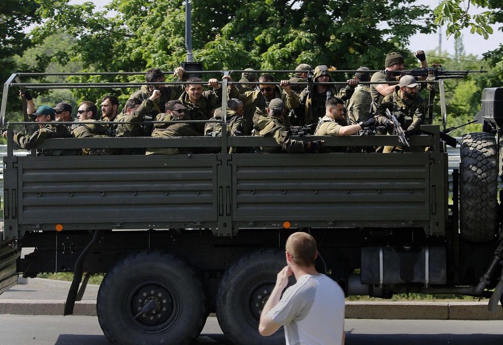 Предполагаемые чеченские боевики на территории Украины. Фото: elise.com.ua