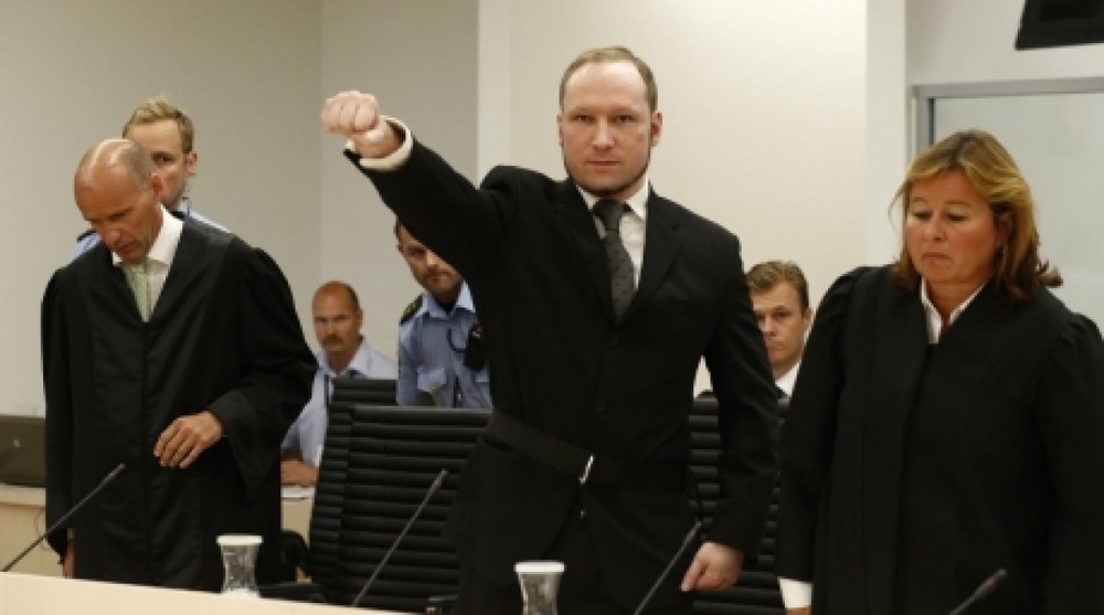 Андерс Брейвик в суде Норвегии. Фото REUTERS/POOL New©